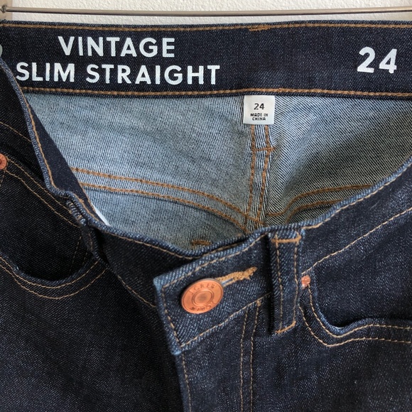 J. Crew Women's Vintage Slim Straight Jeans. Size 24. Great condition, like new - Picture 2 of 13